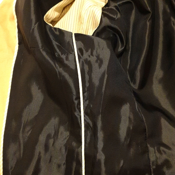 Zara Blazer - 6-8 AU - Picture 9 of 9